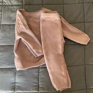 Mauve Toddler knitted outfit